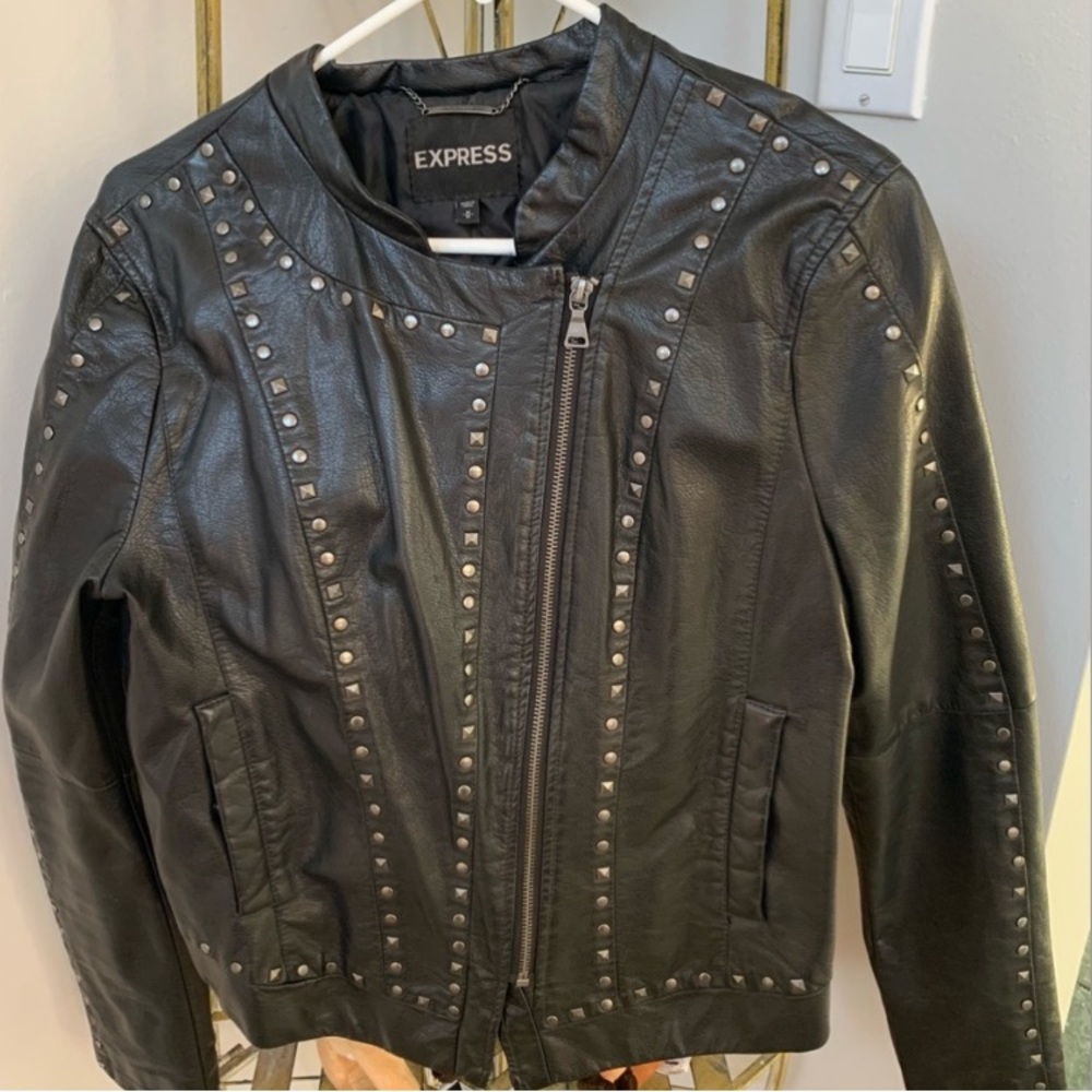 EXPRESS BLACK STUDDED MOTO JACKET- VEGAN LEATHER SZ M